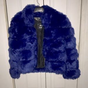 NEW Bopt the beauty optimal product faux fur blue coat size large